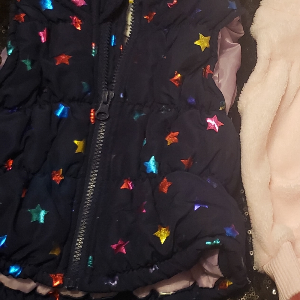 2 vests - Picture 2 of 3
